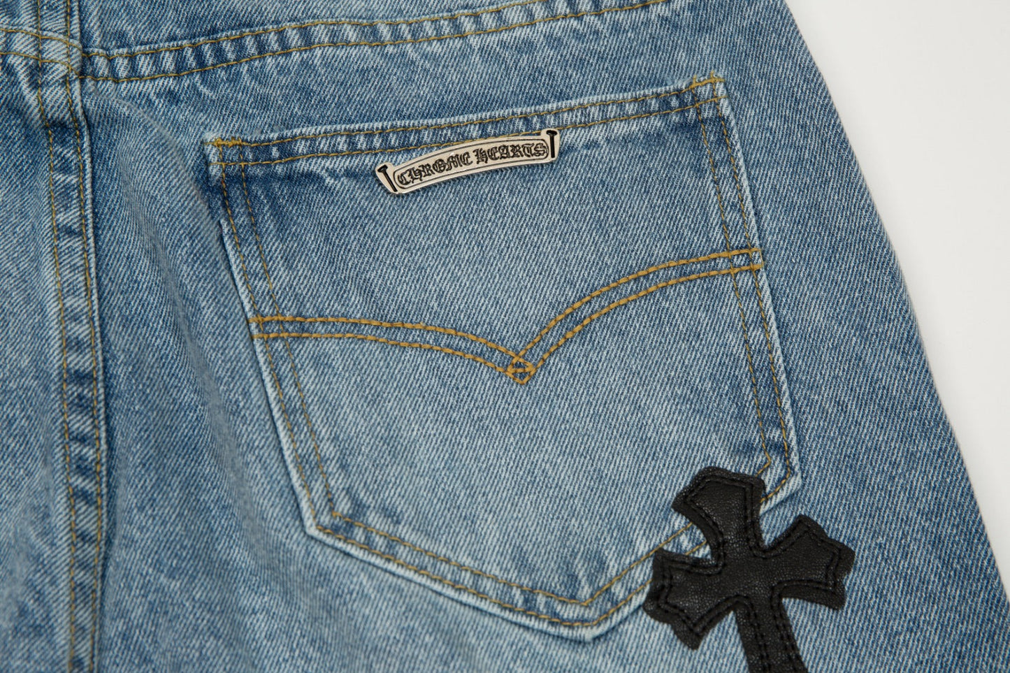 Chrome Hearts Jeans KE905
